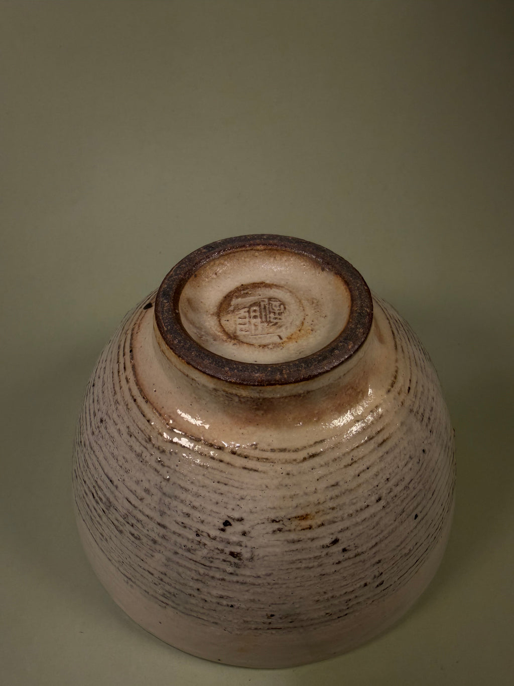 White Shigaraki-ware bowl