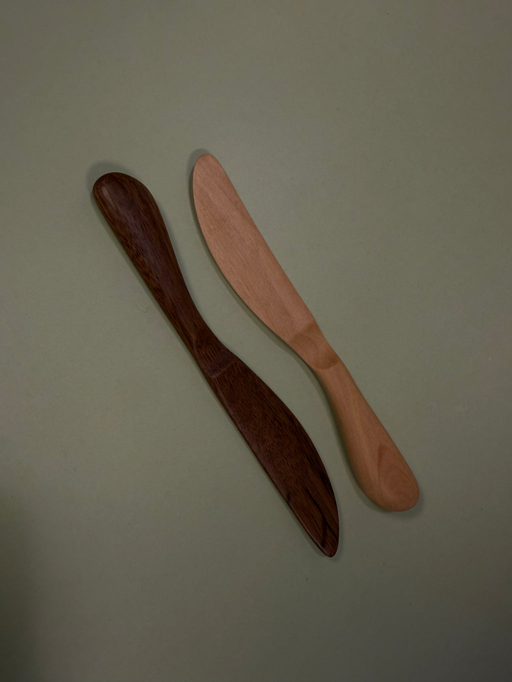 Wooden butter knife (dark - single)